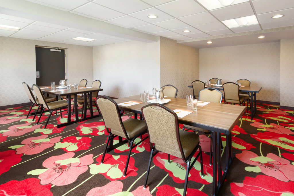 Hotel Indigo Cleveland Beachwood by IHG