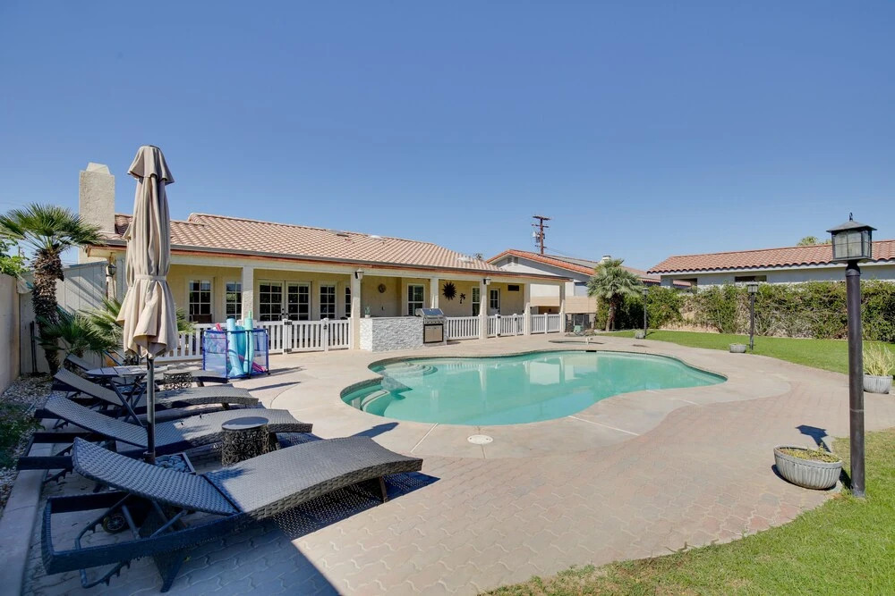 Palm Desert Oasis w/ Hot Tub < 1 Mi to Golf!