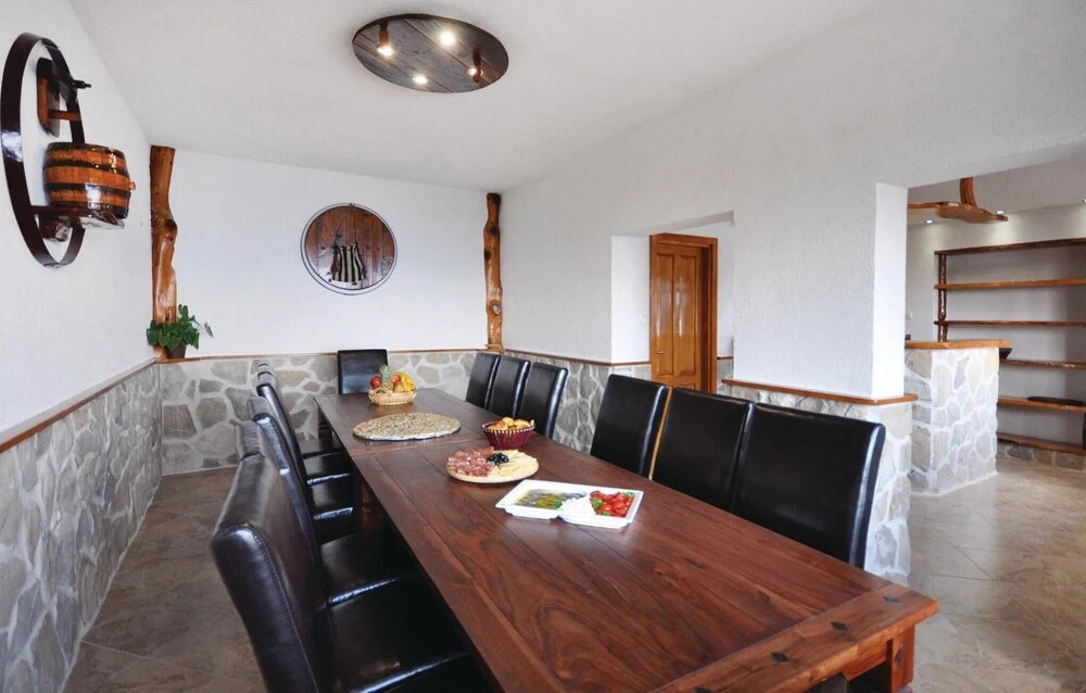 Nice Home In Omis With Sauna