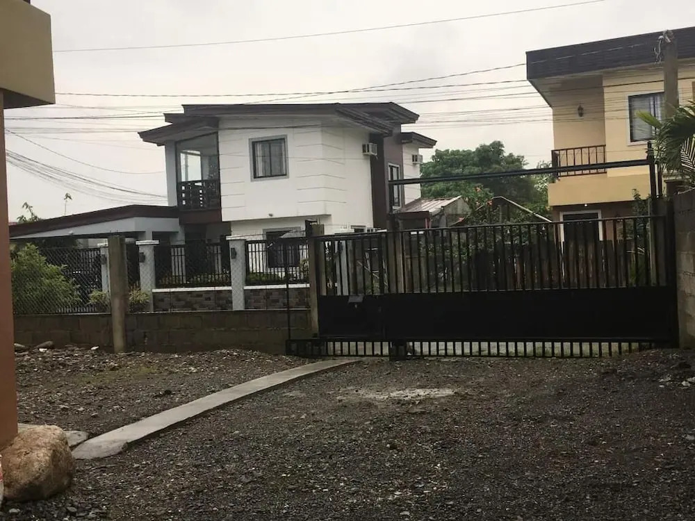 Pines Mansion 2 Homestay for Rent in Cash with 30 percent Advance Payment to Confirm