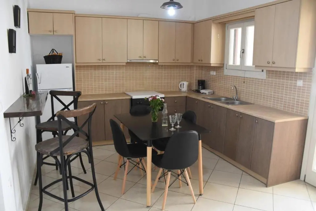Little Yard Studios & Apartments #2