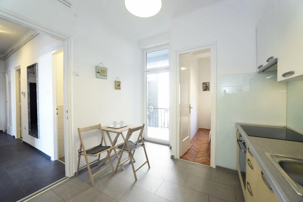 Sunny Apartment