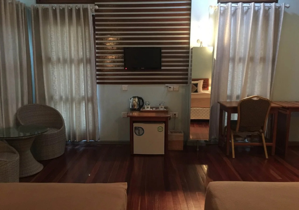 Peacock Lodge