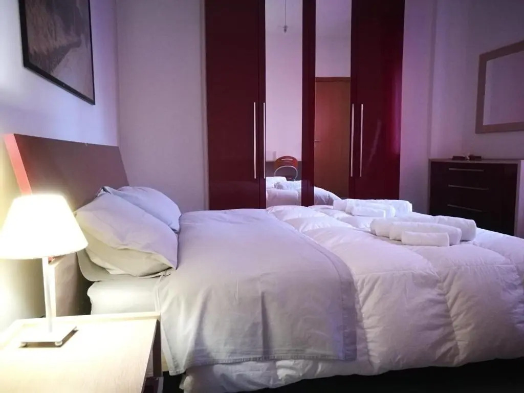 Appa49 vicino Ospedale Borgo Roma, Fiera e Univr