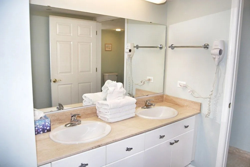 Brighton Tower 1909 3br 3ba Oceanfront 3 Bedroom Condo by RedAwning