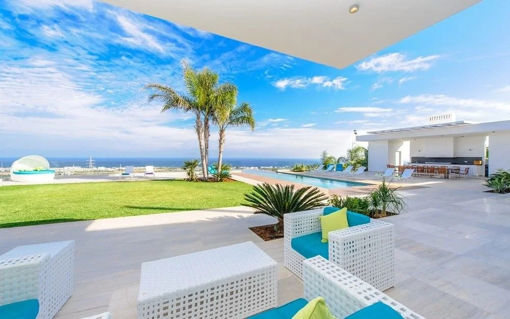 Narcissos Bay View Villa