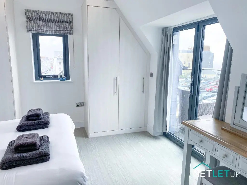 Waterstone House Penthouse Apartment
