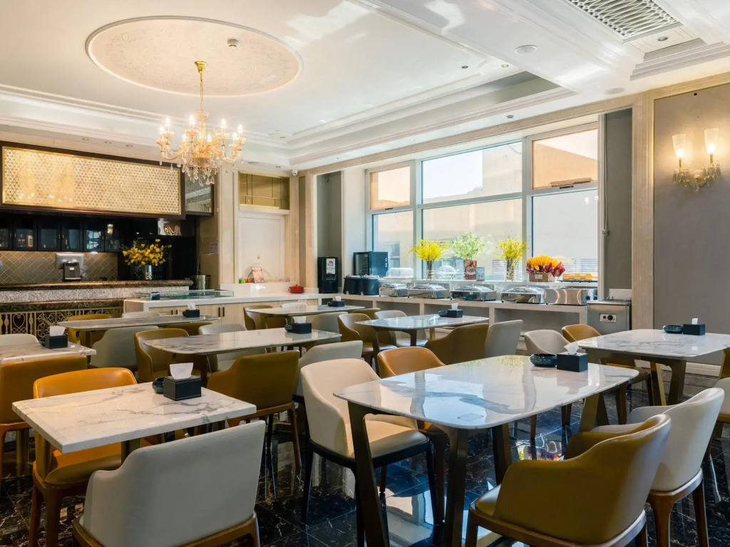 Taiyuan H Crystal Hotel (Jinyang Street Subway Station Branch)