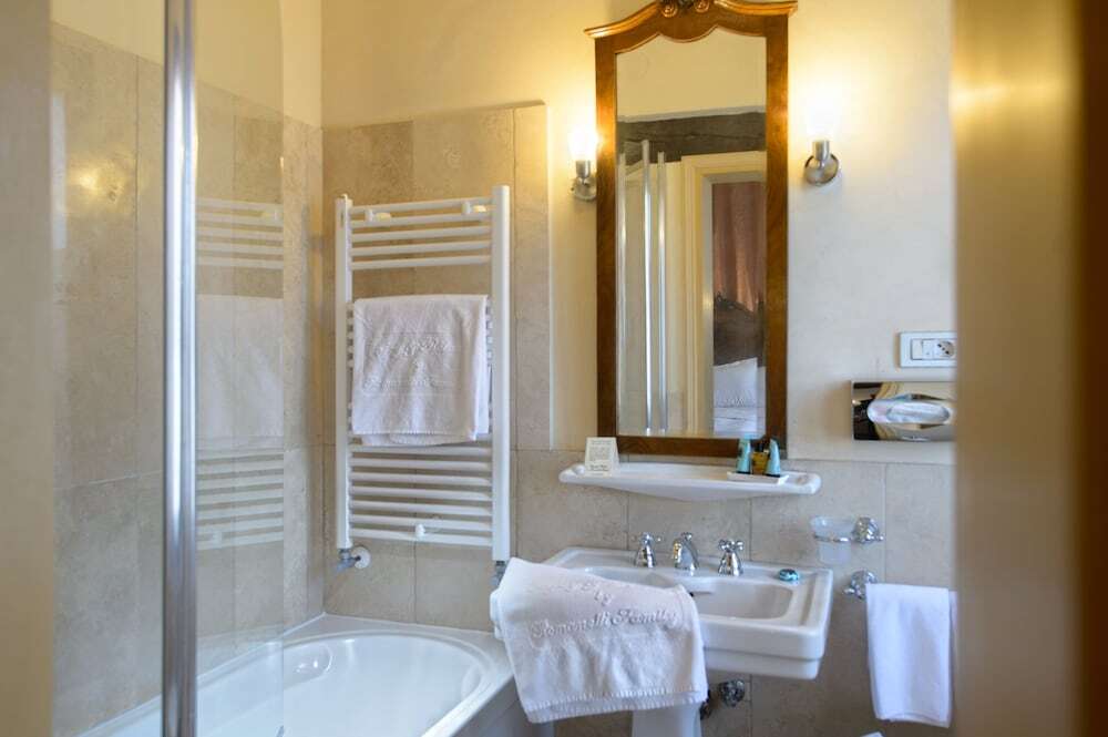 Hotel Flora, Venice Image 7