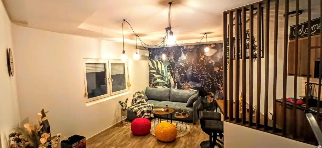 Malac-new equipped studio apartment within the city core