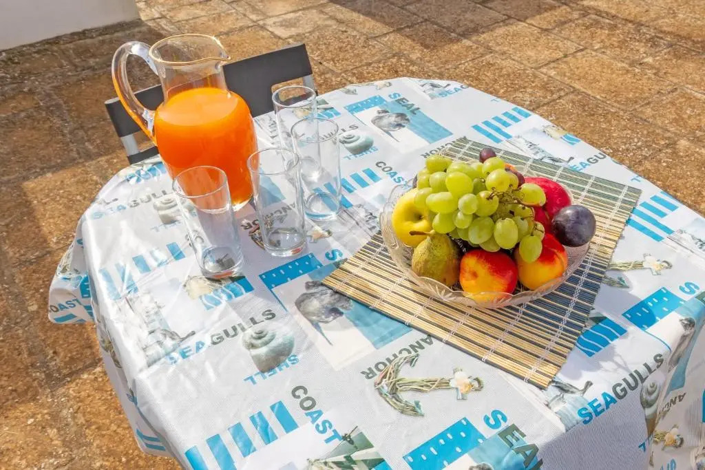 Luxury Holiday Home With Swimming Pool in Torre Lapillo