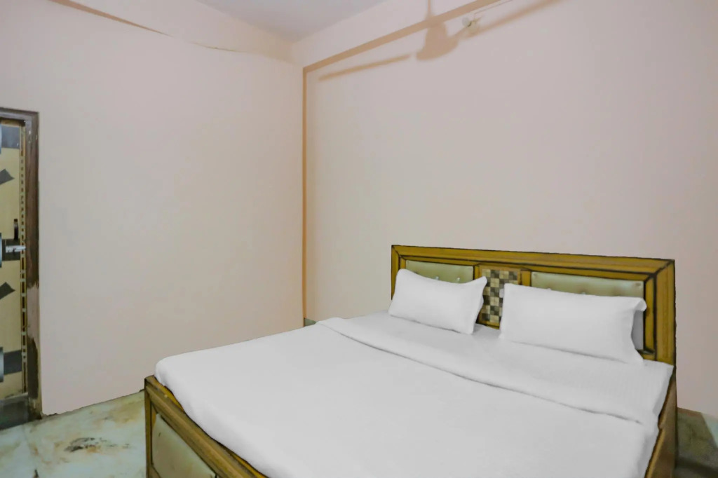 SPOT ON 78690 Hotel Meet