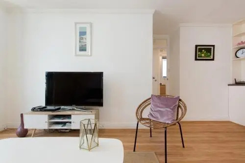 Ocean Breeze Apartment