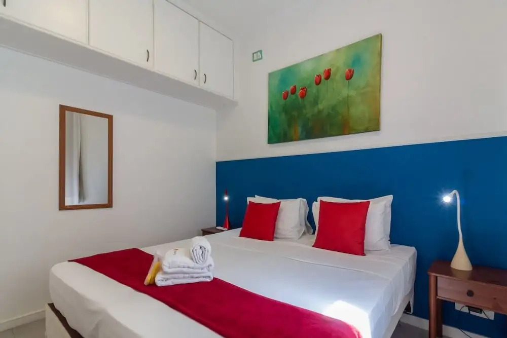 7 Minutes From Ipanema Beach Bt201