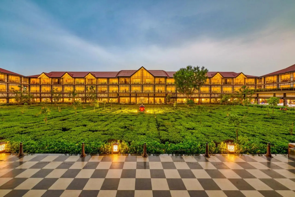 MAYFAIR Tea Resort