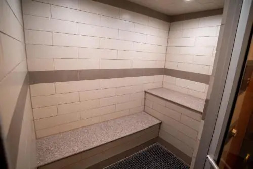 Mountainside Alpineview Condo: Nice Year-Round Location