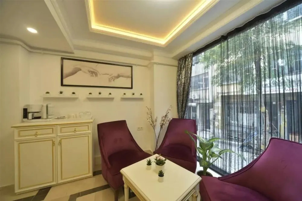 Lika Hotel - Beautiful Standard Double or Twin Room in Center Istanbul