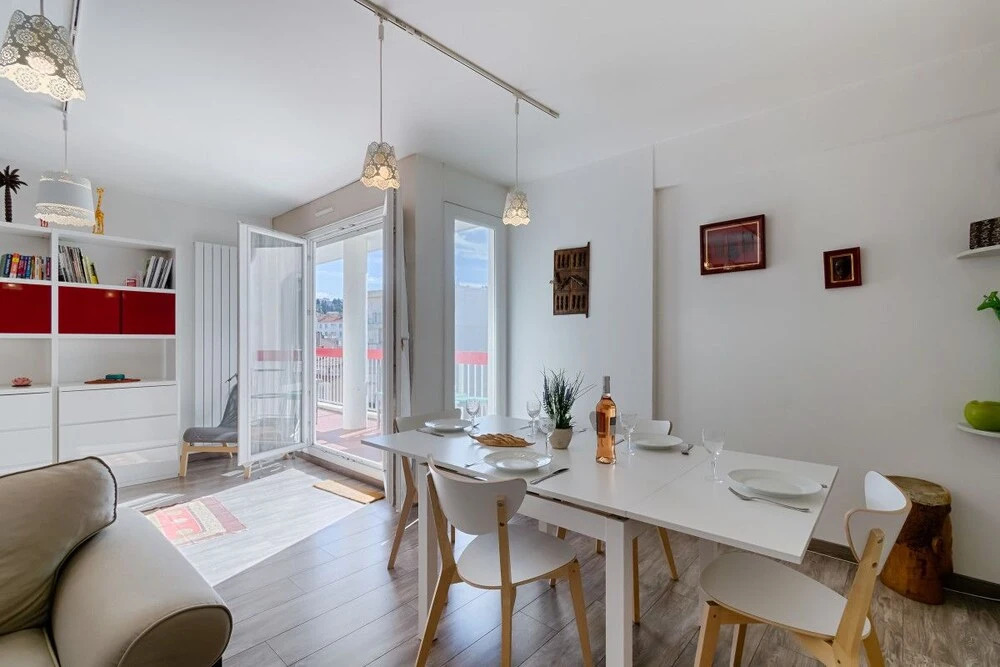 Three-roomed With Terrace & Garage - 7th Heart
