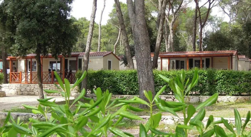 Camping Park Soline Mobile homes
