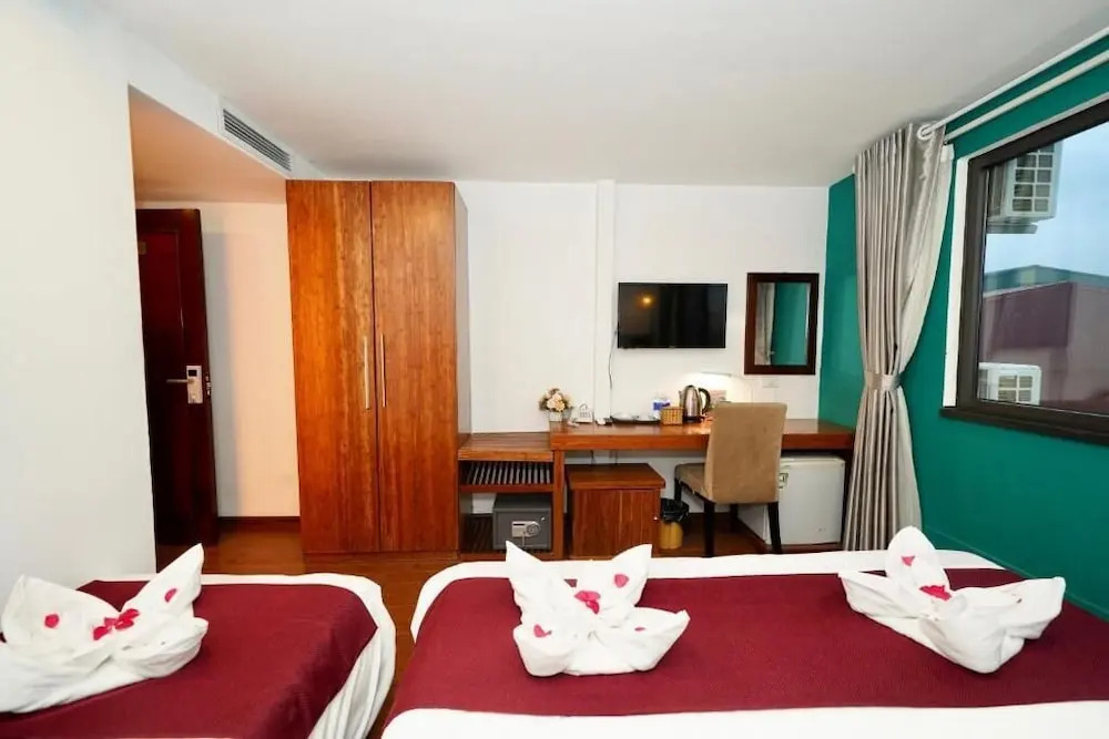 NT Elysian hotel