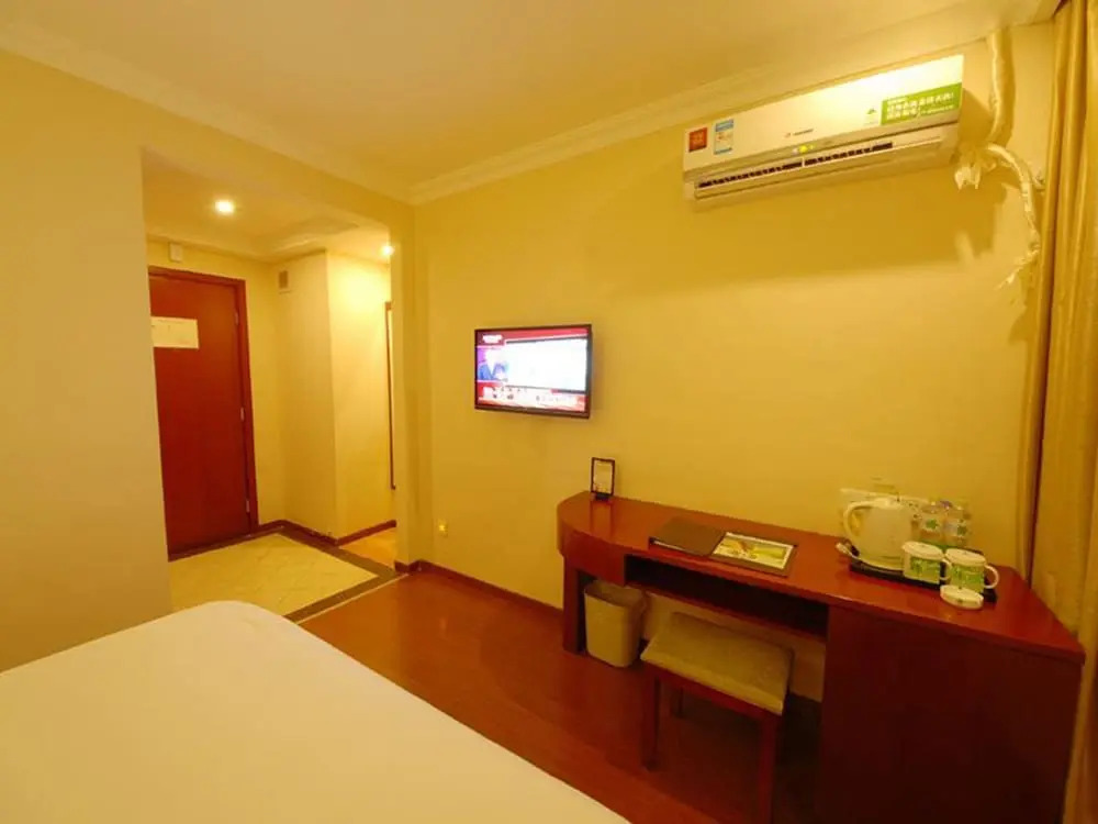 GreenTree Inn Jiangsu Taizhou Jingjiang Bus Station Express Hotel