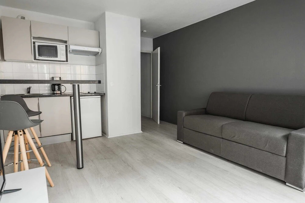 Splendid Studio Near the Wood of Vincennes