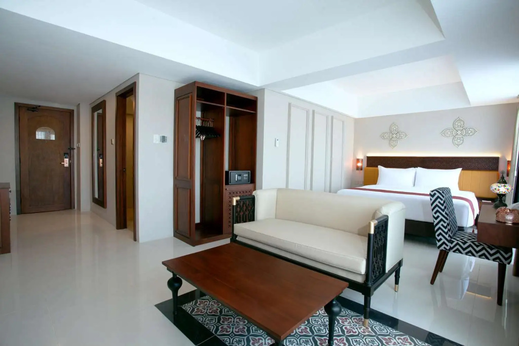 Alhambra Hotel & Convention, BW Signature Collection
