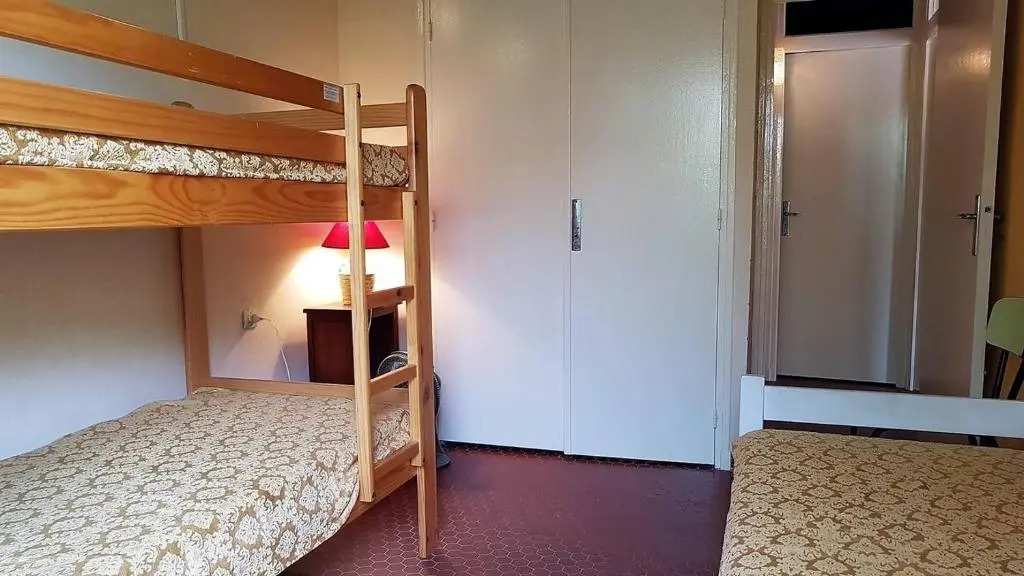 Proche de la plage et des commerces joli pavillon 6 personnes-6VROUS5