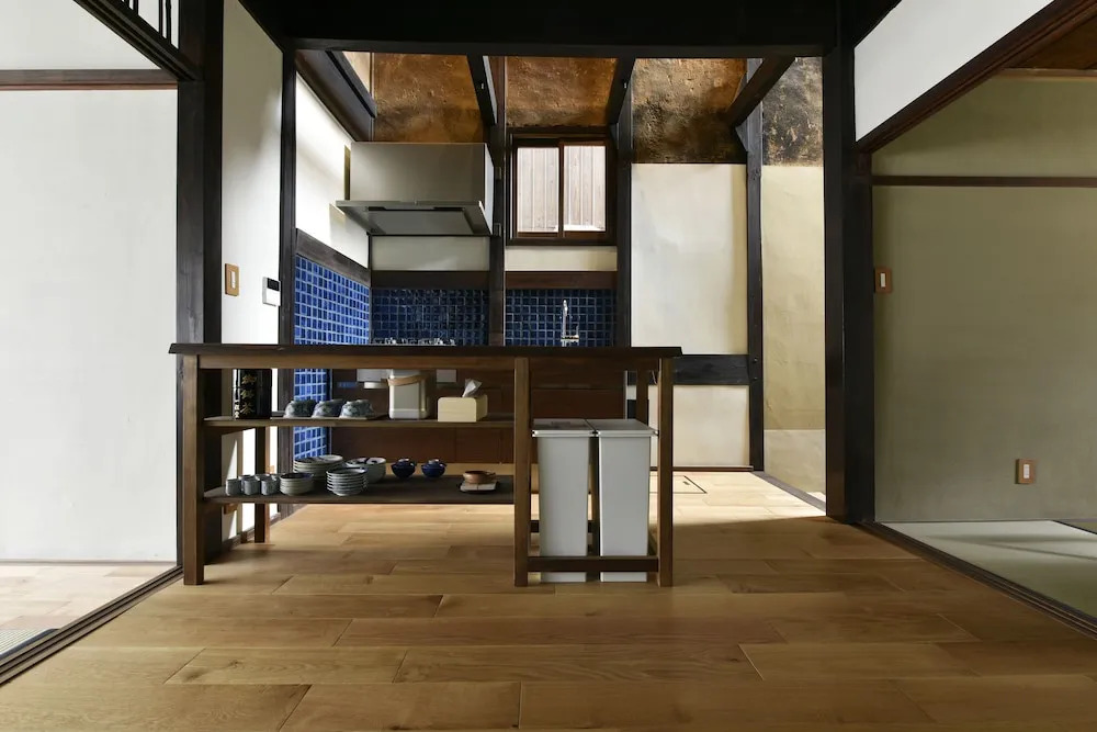 Kuraya Nishimatsuya-cho