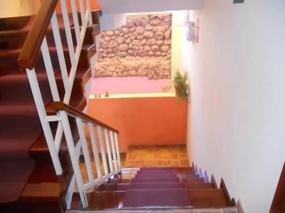 kuntur inn hotel