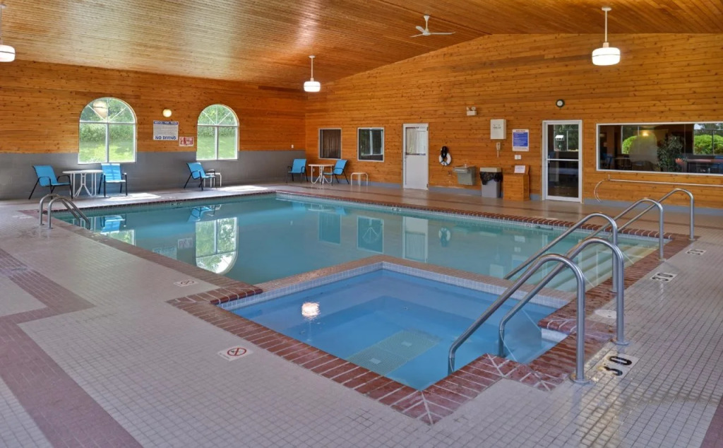 Northwoods Best Inn - Chetek