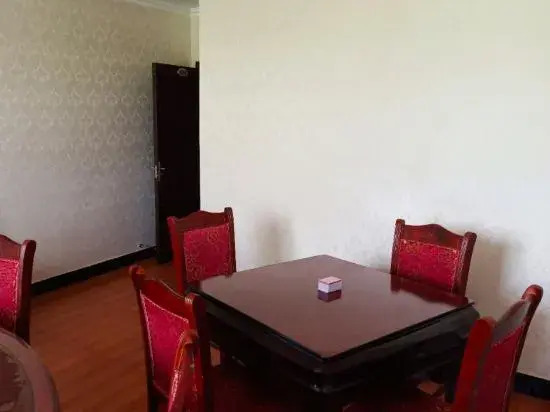 Luxian Huludun Hotel