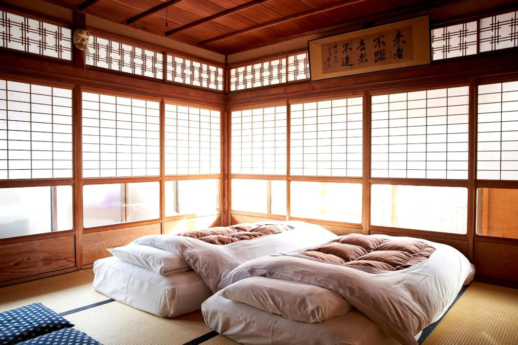 1日1組のお客様を御迎えする宿Hotobil An inn that welcomes one group of guests per day