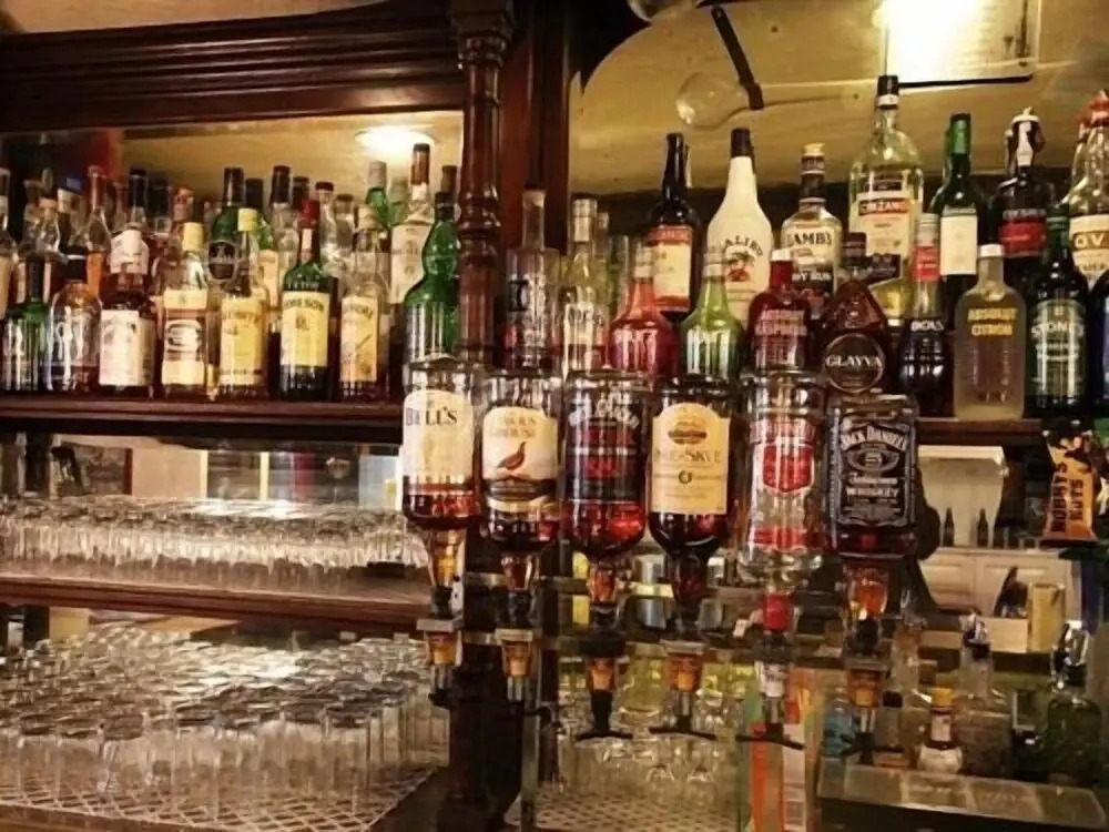 Balmoral Hotel