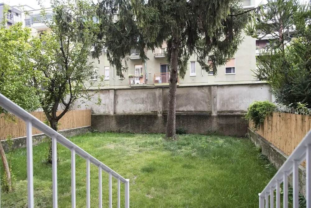 1 Bedroom Flat with Garden