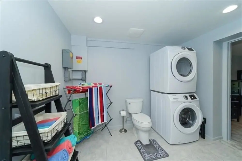 Beach N Lake - 3 Br Home