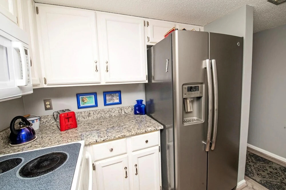 5112 Near Ocean 1st Floor SE