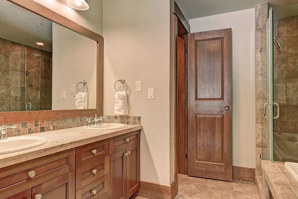 3044 Lone Eagle 2 Bedroom Condo by RedAwning