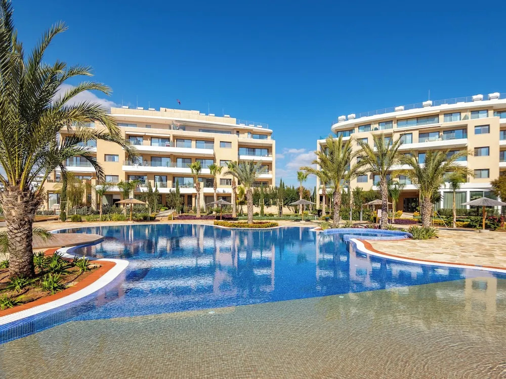 Sanders Limassol Park - Full Building