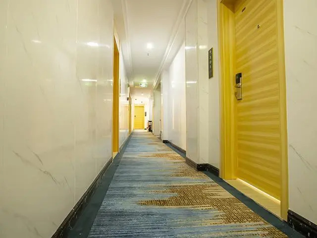 JTour Inn Zhanjiang Yifu Plaza