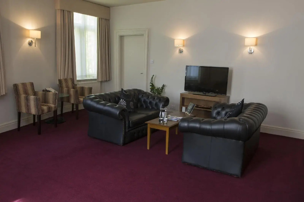 The Crown Hotel