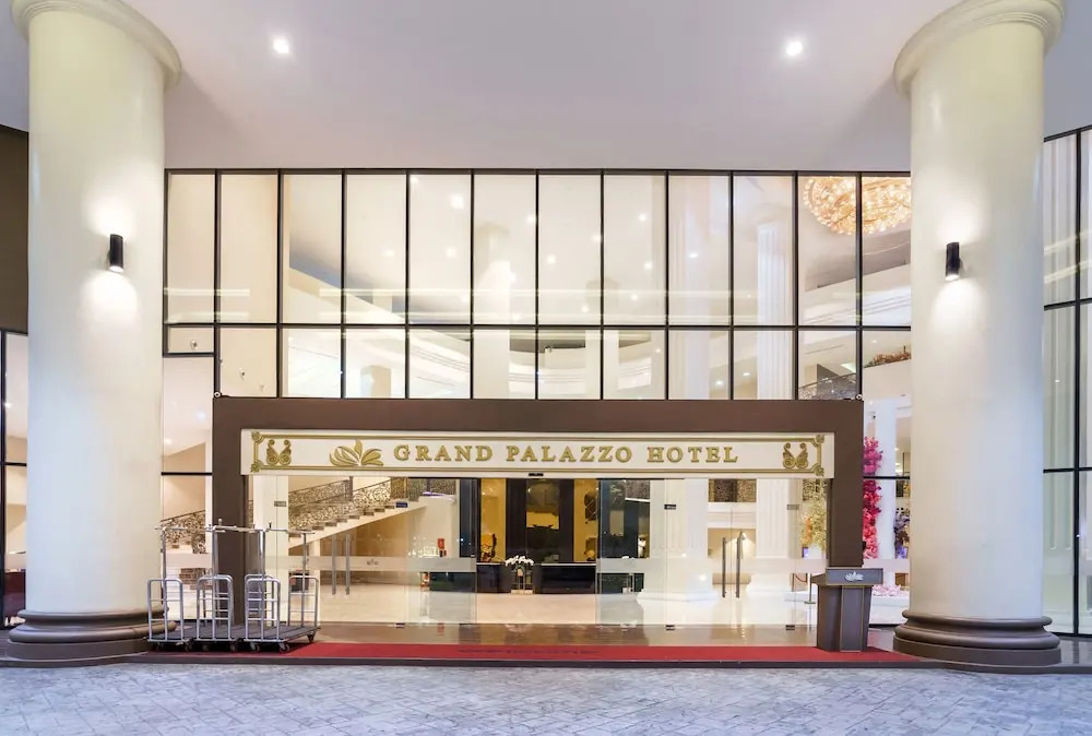 Grand Palazzo Hotel