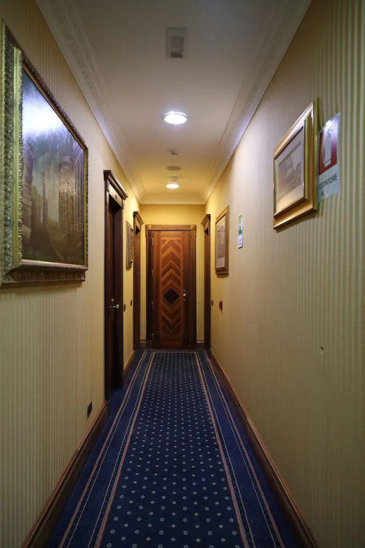 Luxury Floor