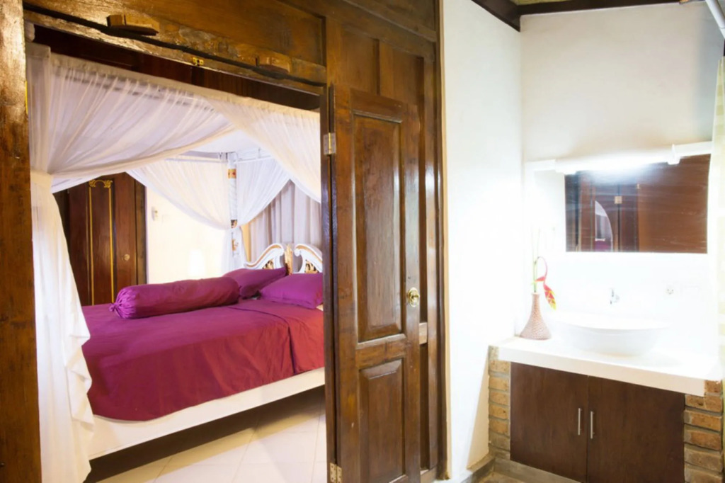Kubu Ampo Villa