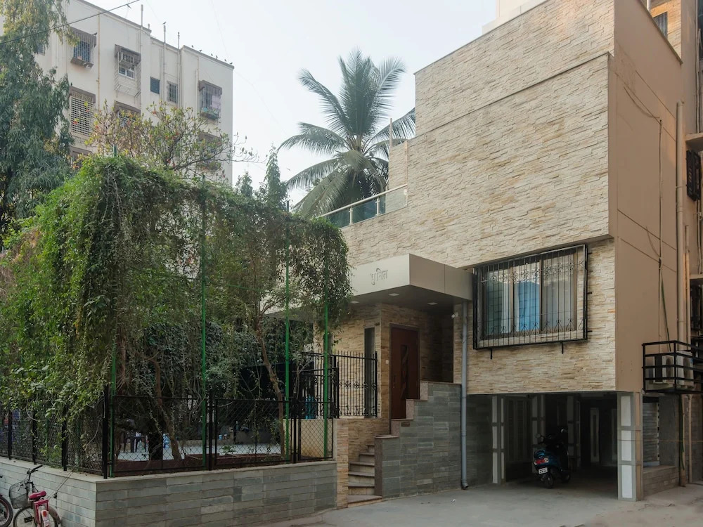 OYO 11561 Imperial Bungalow