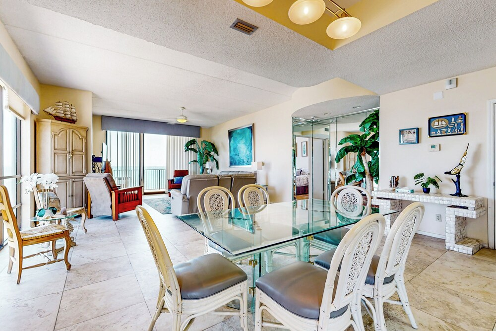 Shorefront Corner PH, 3br: Suntide III - Unit 1201