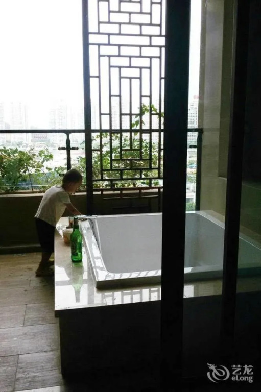 Confer Haiting Hotel Sanya
