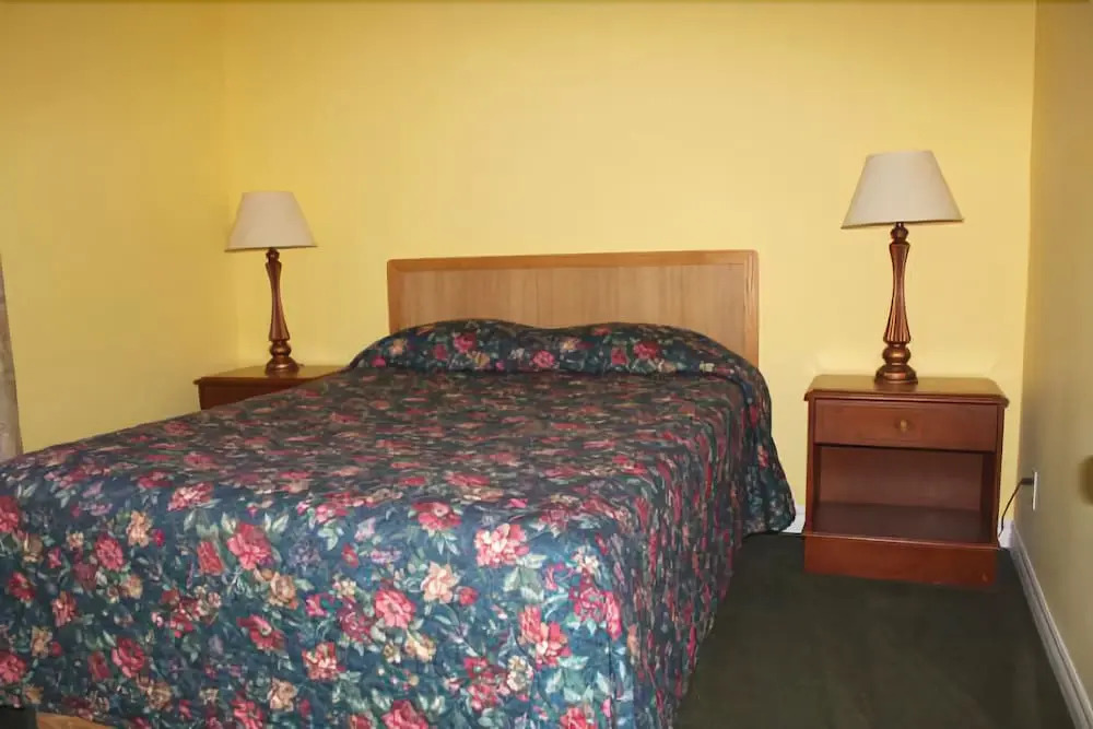 Riverview Lodge