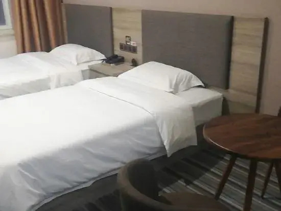 Yanchuan Tianze Business Hotel