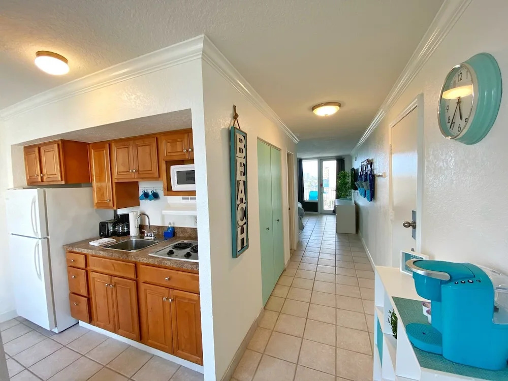 Pirates Cove Resort Studios